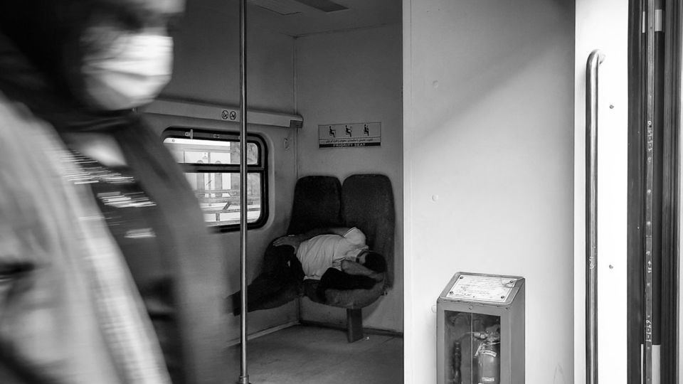 خواب در هیاهو