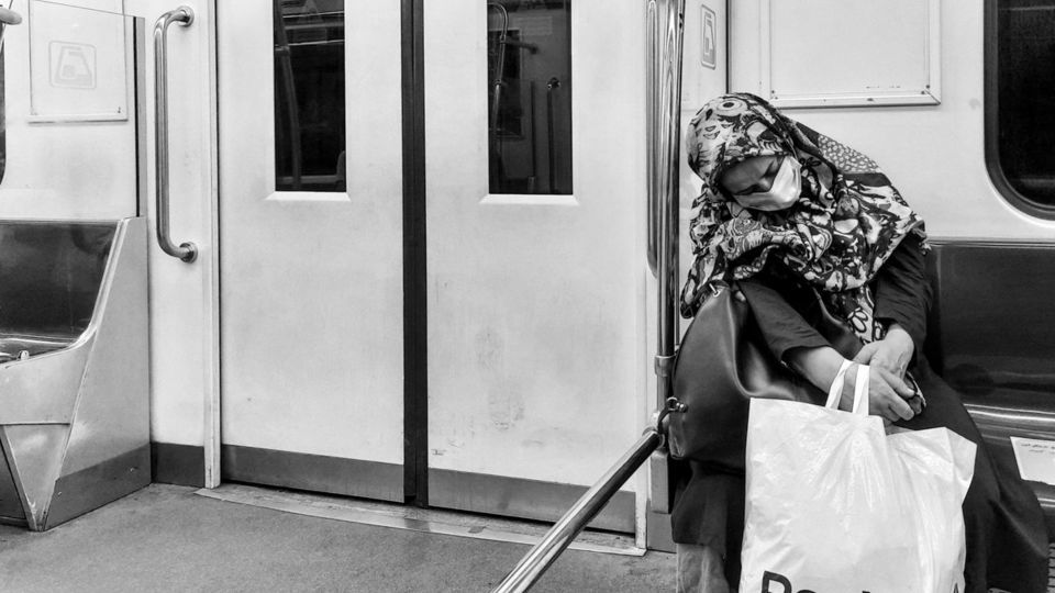 خواب در هیاهو