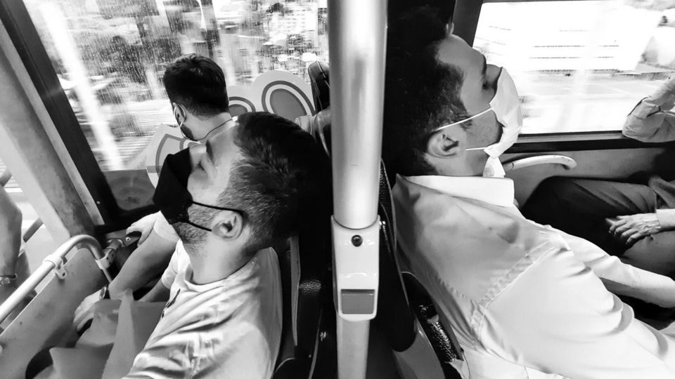 خواب در هیاهو