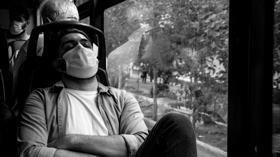 خواب در هیاهو