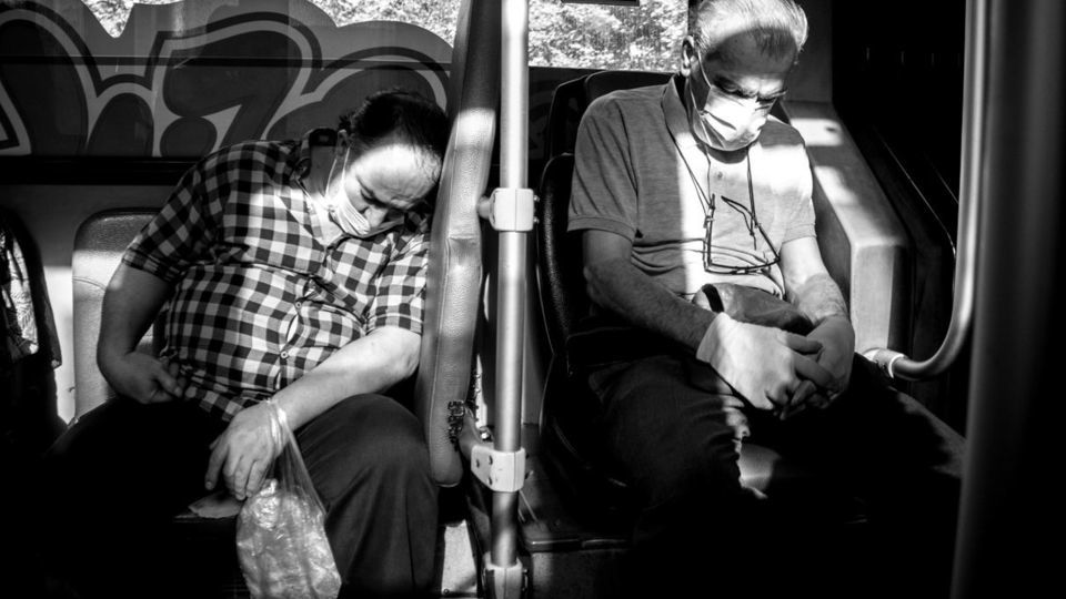 خواب در هیاهو