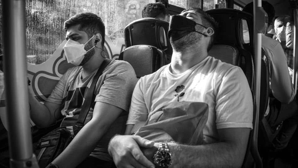 خواب در هیاهو