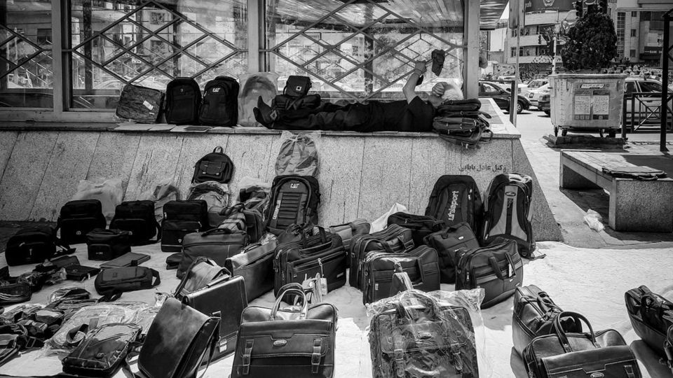 خواب در هیاهو