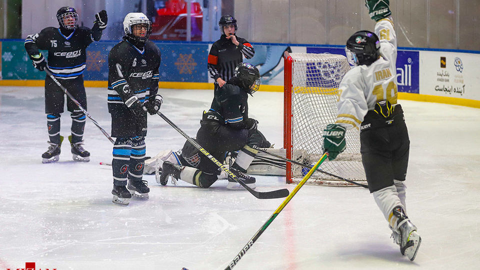 لیگ برتر هاکی روی یخ بانوان ایران