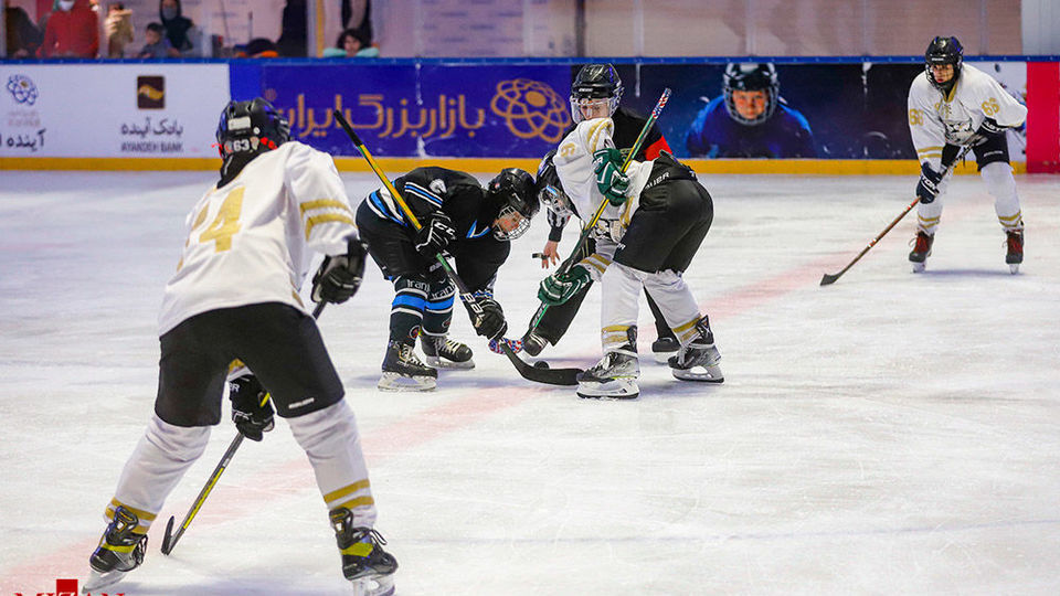 لیگ برتر هاکی روی یخ بانوان ایران