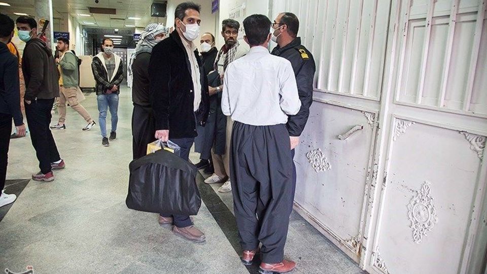 مصدومان حادثه تصادف دانش آموزان در کرمانشاه