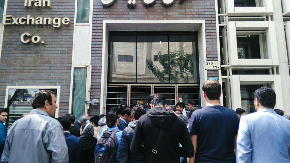 بازی دلار و  ژنرال‌های اقتصادی دولت