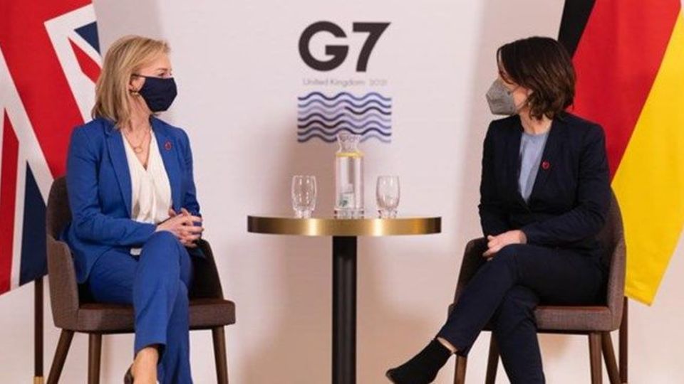 موافقت قدرت‌های جهانی با توسل به گزینه دیپلماسی در حل بحران روسیه و اوکراین