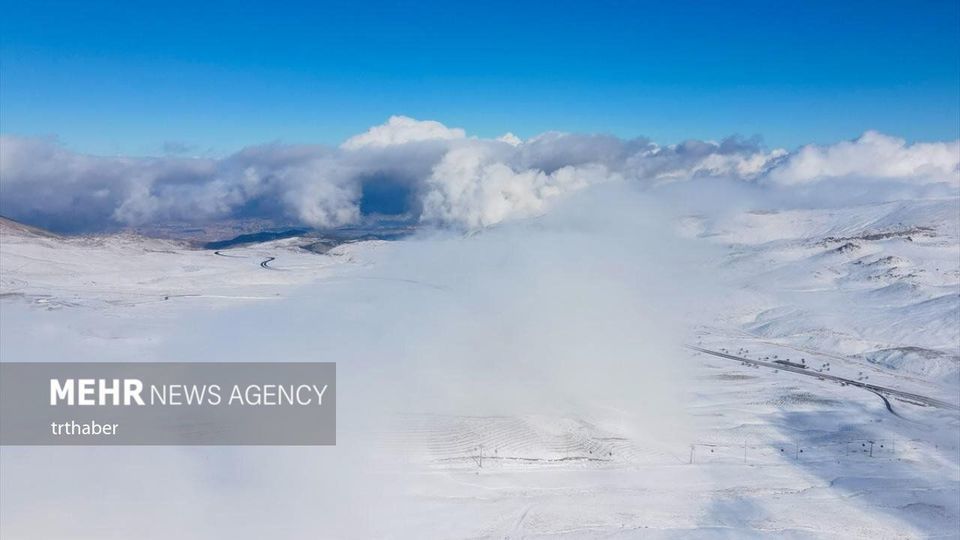 کوه ارسیس پس از بارش برف سفید شد