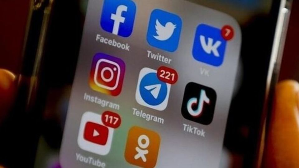 حریم خصوصی در گروه‌های تلگرامی و واتس‌اپی