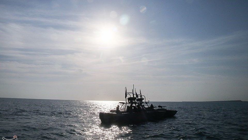 تمرین تاخت آبی تکاوران نیروی زمینی سپاه در خلیج فارس