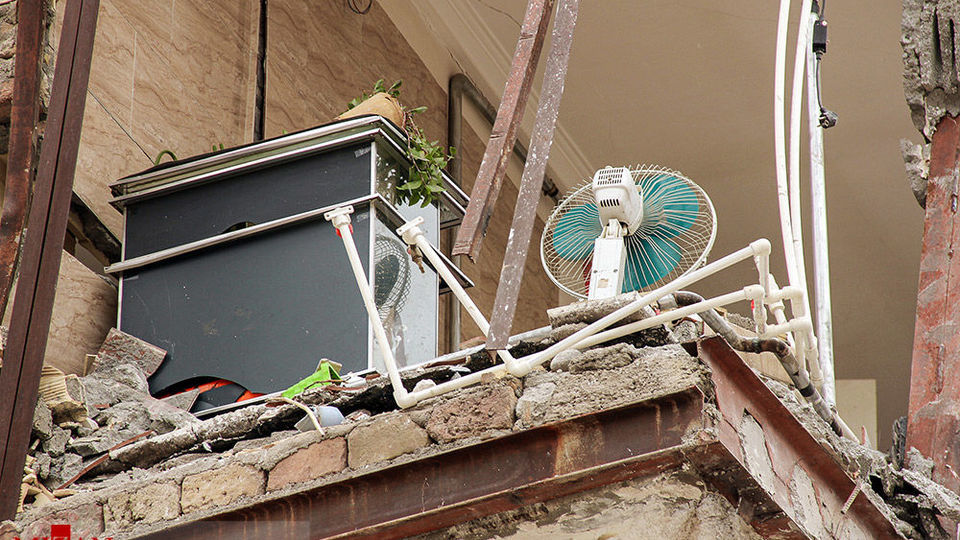 ریزش ساختمان ۴ طبقه - تبریز