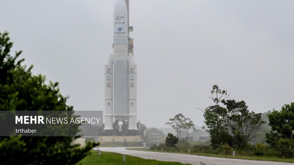 تلسکوپ فضایی جیمز وب سفر فضایی تاریخ‌سازش را آغاز کرد