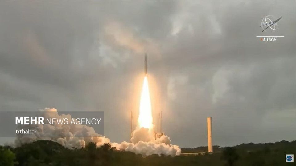 تلسکوپ فضایی جیمز وب سفر فضایی تاریخ‌سازش را آغاز کرد