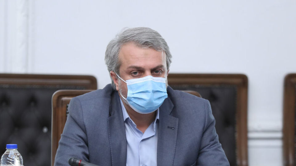 وزیر صنعت: صادرات غیرنفتی از ۴۰ میلیارد دلار فراتر رفت وزیر صنعت: صادرات غیرنفتی از ۴۰ میلیارد دلار فراتر رفت