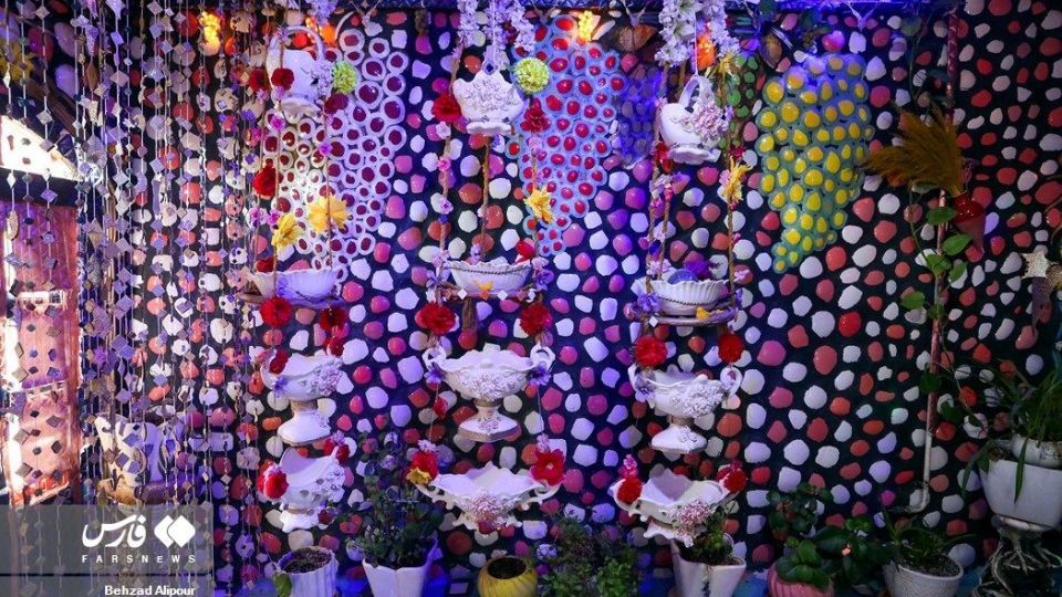 رقص رنگ و نور در قصر رویایی