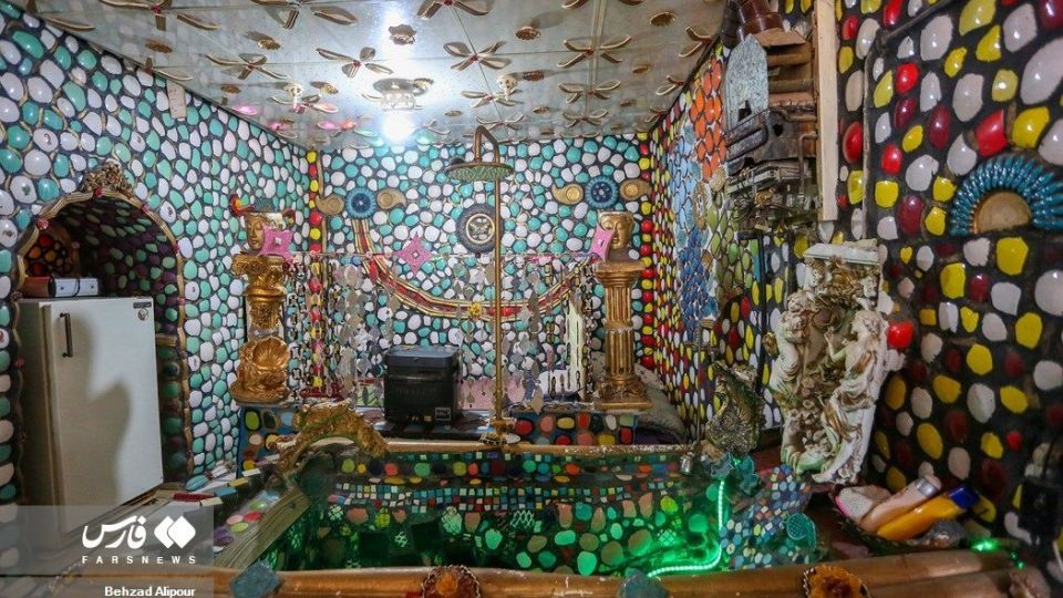 رقص رنگ و نور در قصر رویایی