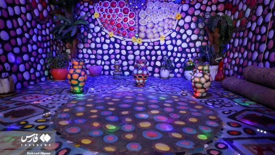 رقص رنگ و نور در قصر رویایی