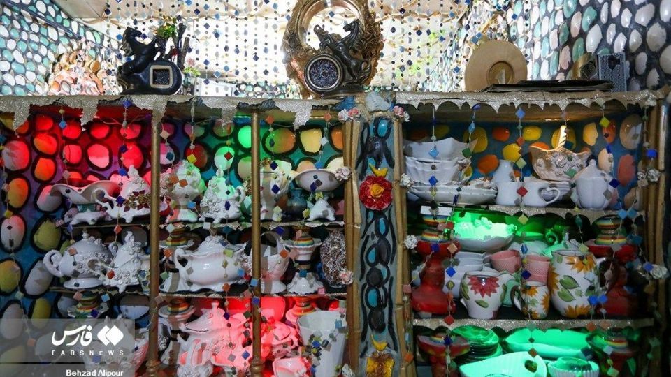 رقص رنگ و نور در قصر رویایی