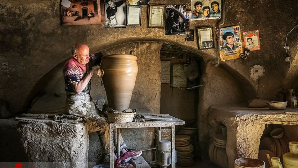 لالجین همدان شهر جهانی سفال