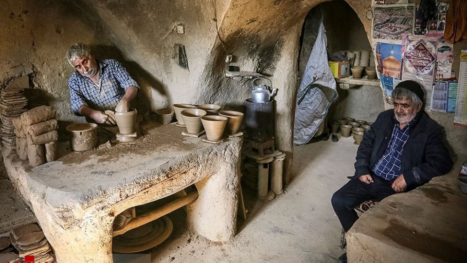 لالجین همدان شهر جهانی سفال