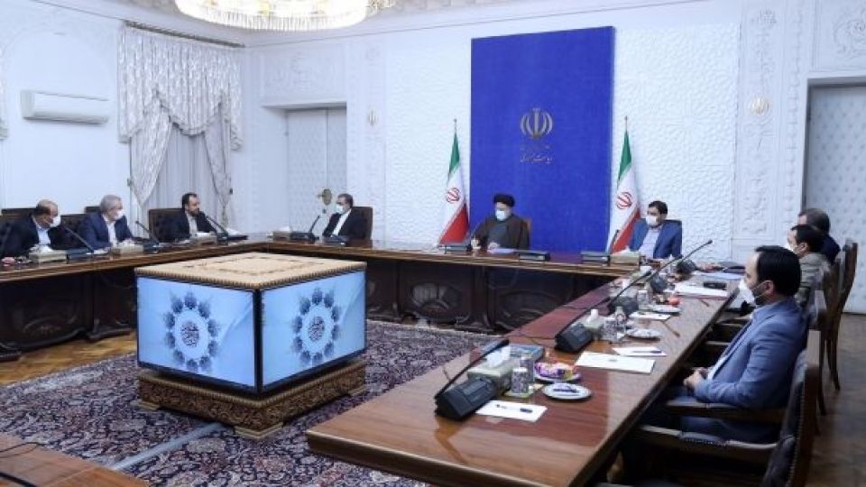 رئیس جمهور: تمام دستگاه‌ها به کاهش روند رشد نقدینگی متعهد باشند/ ضرورت سرعت دادن به اجرای طرح‌های زیربنایی در حوزه راه و مسکن