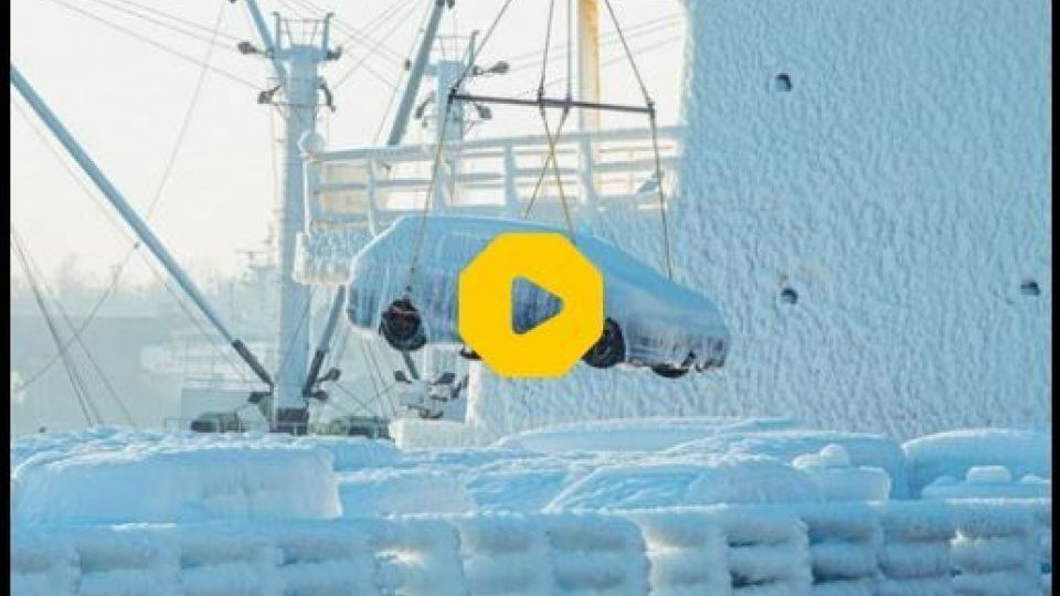 خودروی ژاپنی در روسیه یخ زد