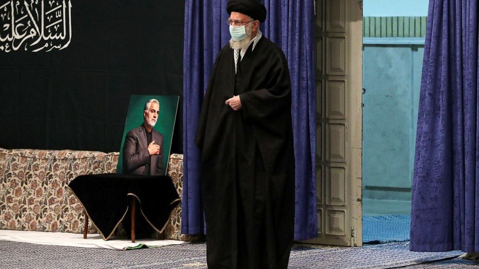 اولین شب عزاداری شهادت حضرت زهرا (س) - حسینیه امام خمینی