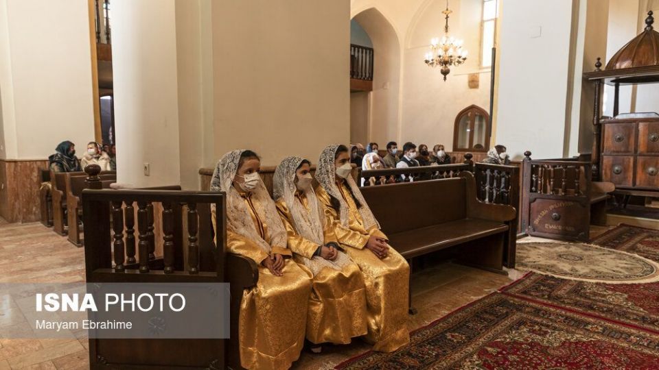 مراسم غسل تعمید در کلیسای مریم مقدس تبریز