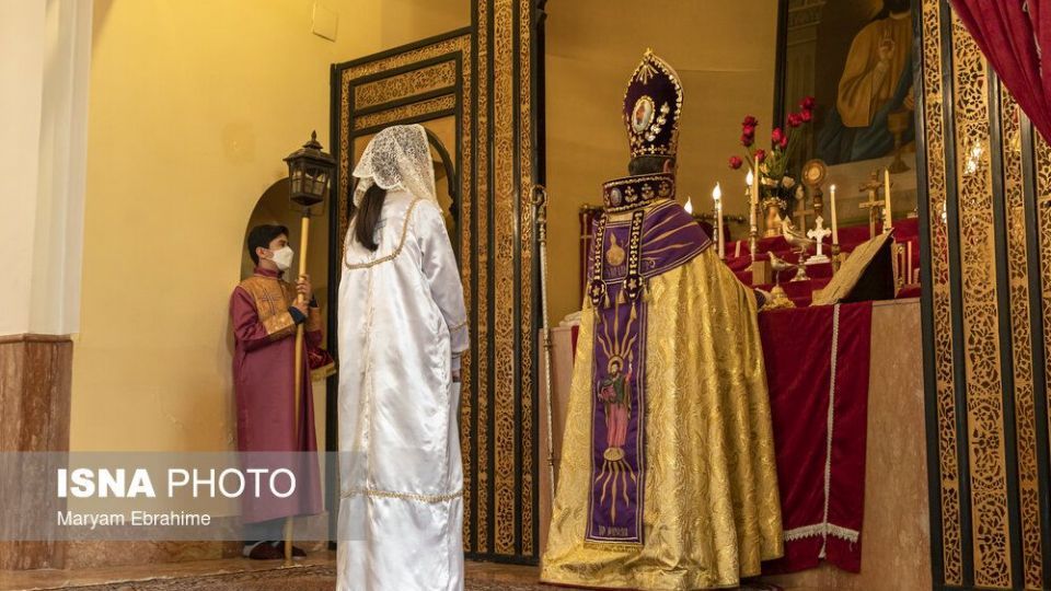 مراسم غسل تعمید در کلیسای مریم مقدس تبریز