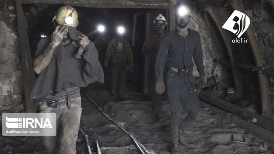 کارگران معادن زغال سنگ در شمال ایران