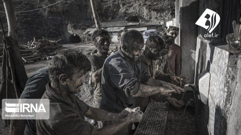 کارگران معادن زغال سنگ در شمال ایران