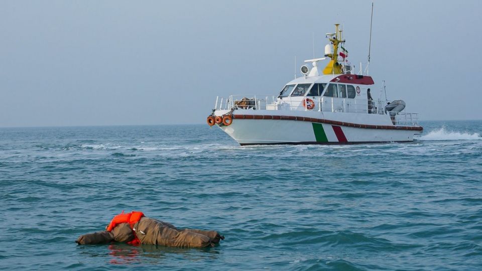 مانور مقابله با آلودگی نفتی و جستجو و نجات