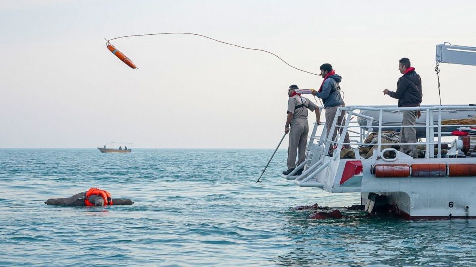 مانور مقابله با آلودگی نفتی و جستجو و نجات