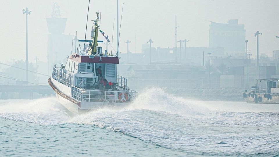 مانور مقابله با آلودگی نفتی و جستجو و نجات