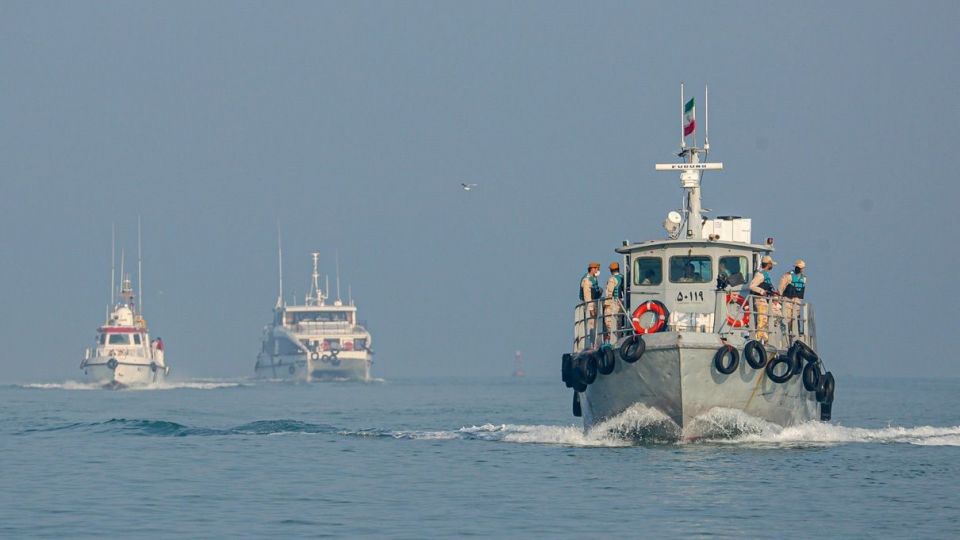 مانور مقابله با آلودگی نفتی و جستجو و نجات