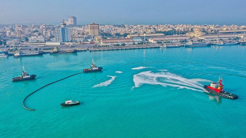 مانور مقابله با آلودگی نفتی و جستجو و نجات