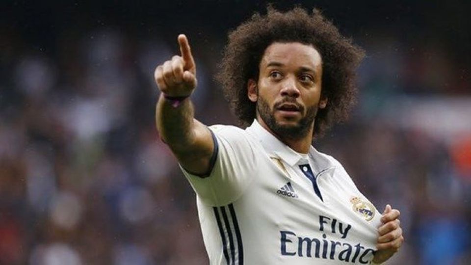 ستاره برزیلی پرافتخارترین بازیکن تاریخ رئال مادرید شد