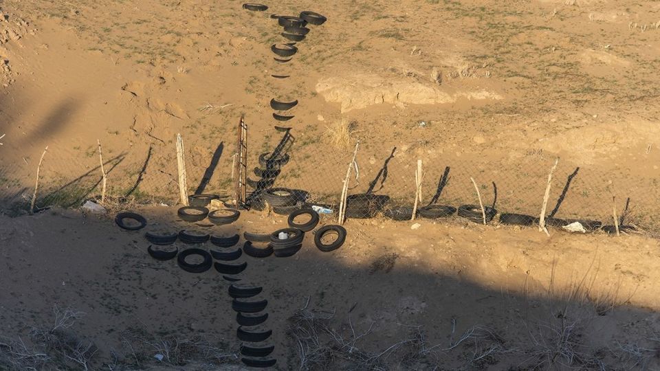 آب در دل کویر تکان خورد