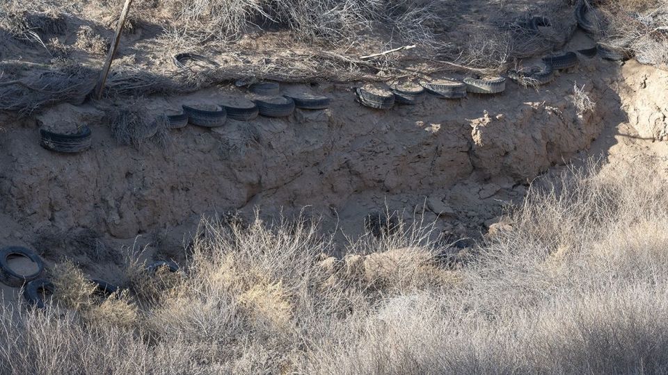 آب در دل کویر تکان خورد