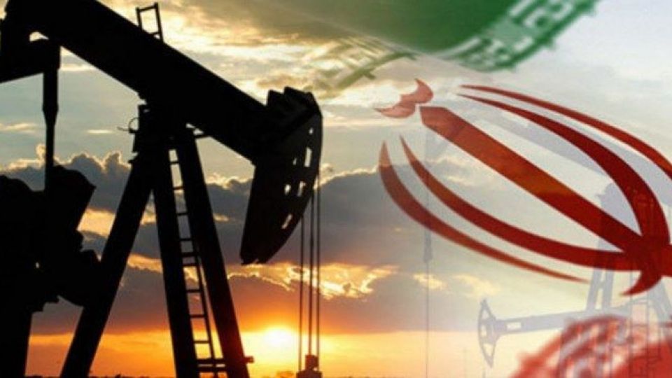 تزریق ۴ میلیون بشکه نفت خام ایران در مخازن نفت چین/ اذعان آمریکا به عدم کارایی تحریم‌ها