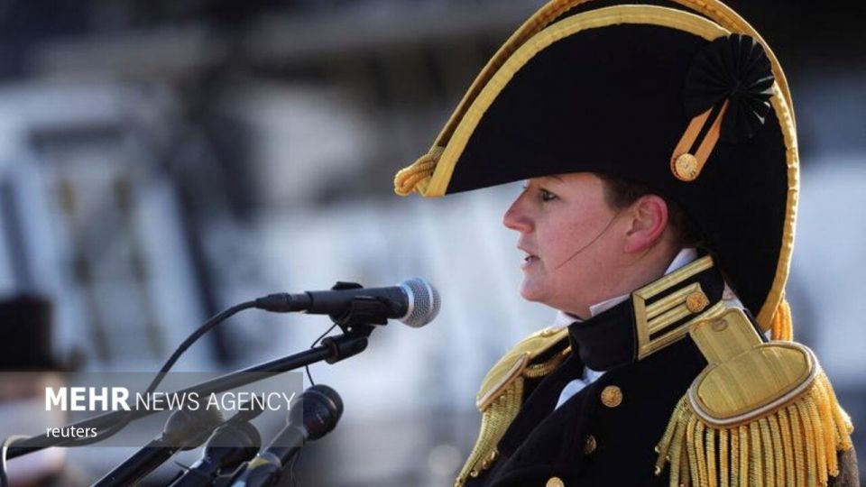 بیلی فارل اولین کاپیتان زن ناوگان USS