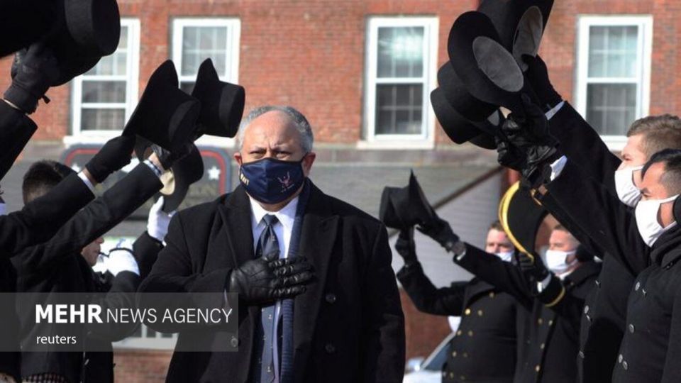 بیلی فارل اولین کاپیتان زن ناوگان USS