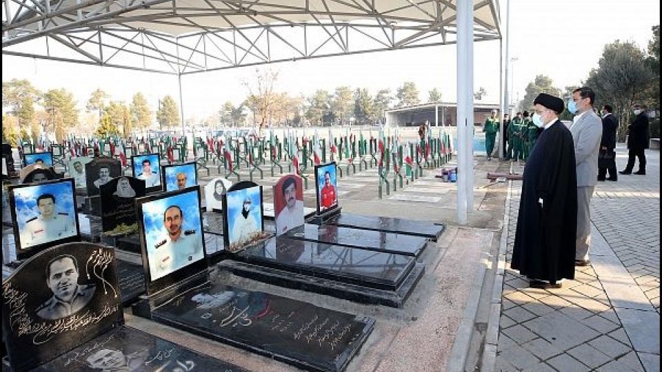 رئیس جمهور در مزار شهدای بهشت زهرا