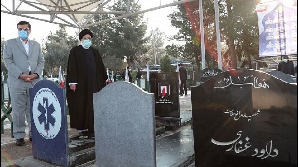 رئیس جمهور در مزار شهدای بهشت زهرا