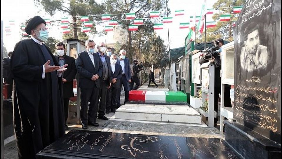 رئیس جمهور در مزار شهدای بهشت زهرا