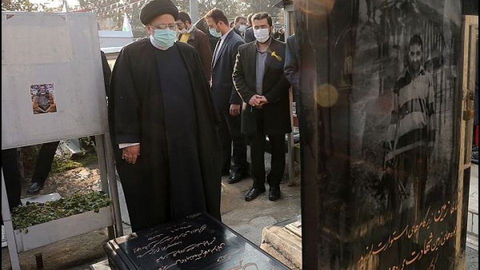 رئیس جمهور در مزار شهدای بهشت زهرا