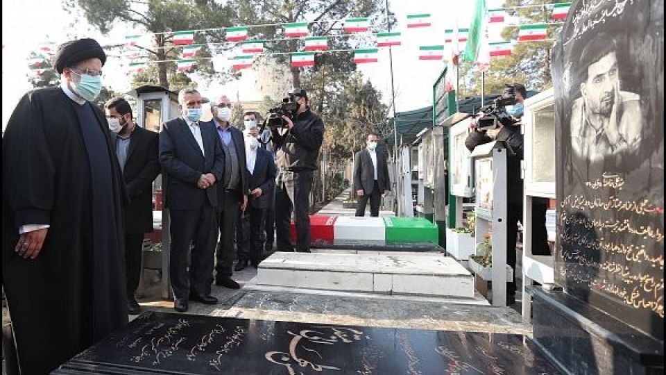 رئیس جمهور در مزار شهدای بهشت زهرا