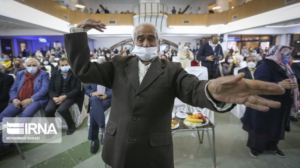 ازدواج «فرهاد» و «عزیزه» در آسایشگاه کهریزک