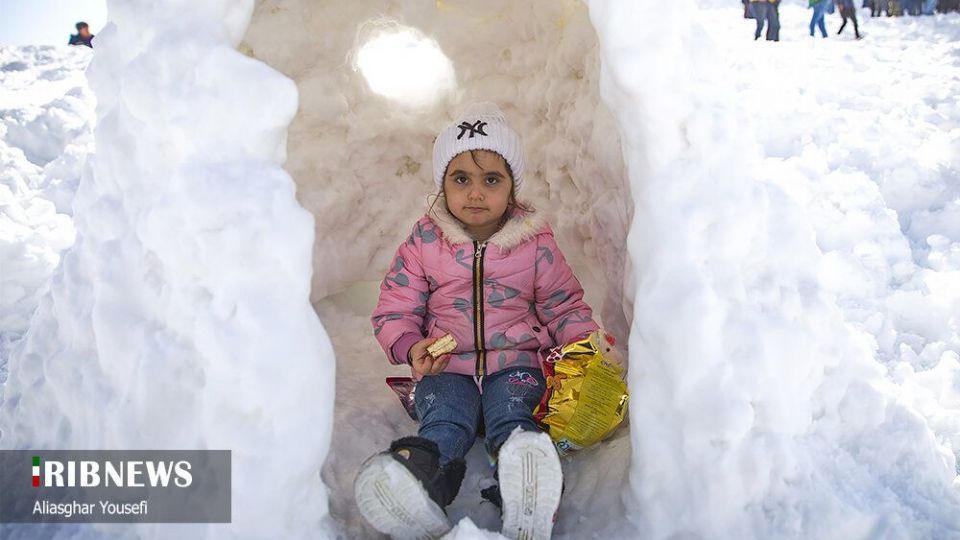 تفریحات زمستانی مردم در پیست اسکی اراک